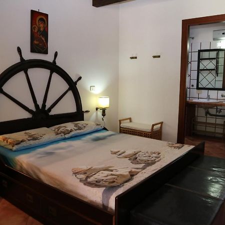 Aurelio Rapillo Hotel Latina Kültér fotó