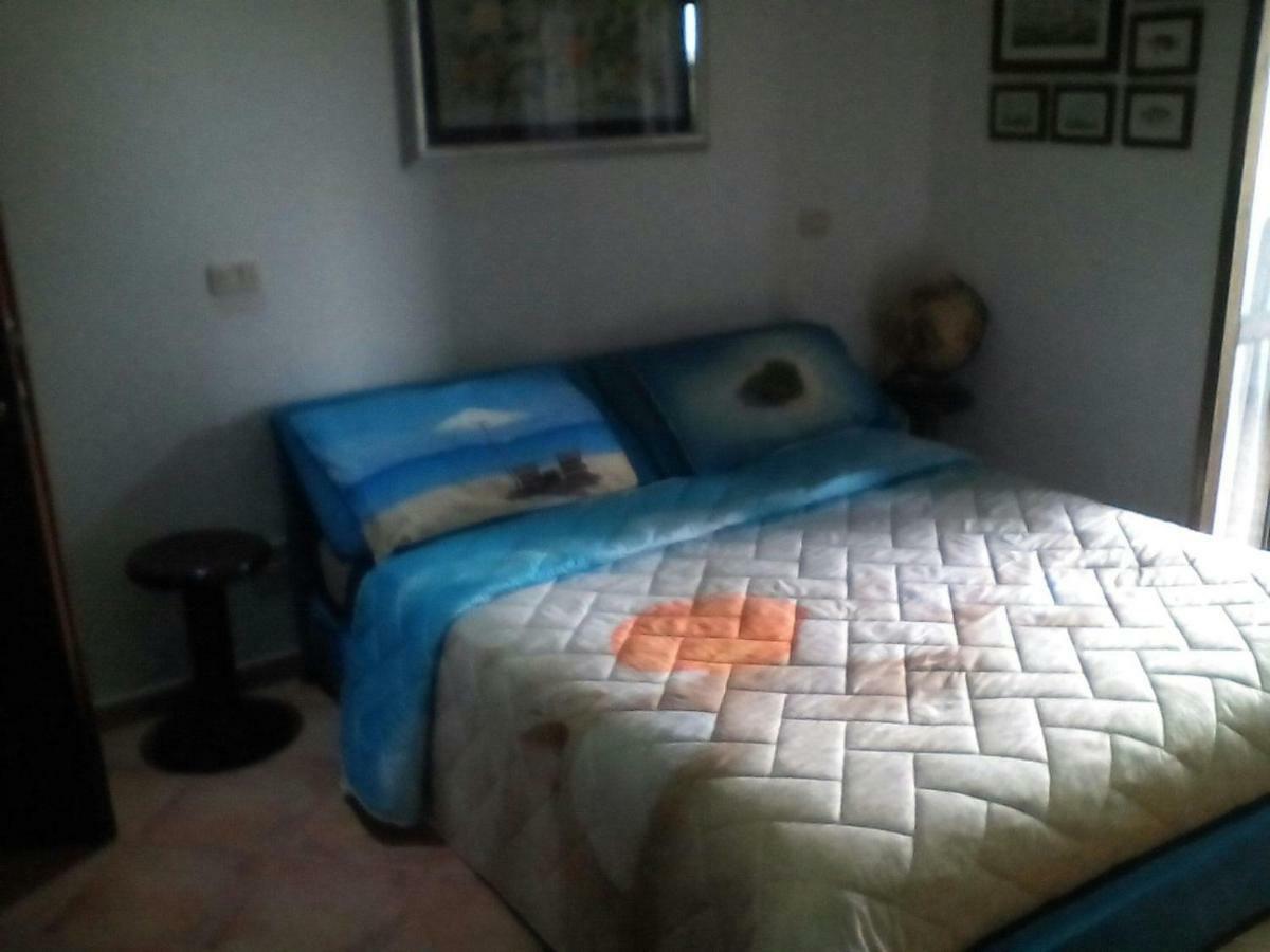 Aurelio Rapillo Hotel Latina Kültér fotó