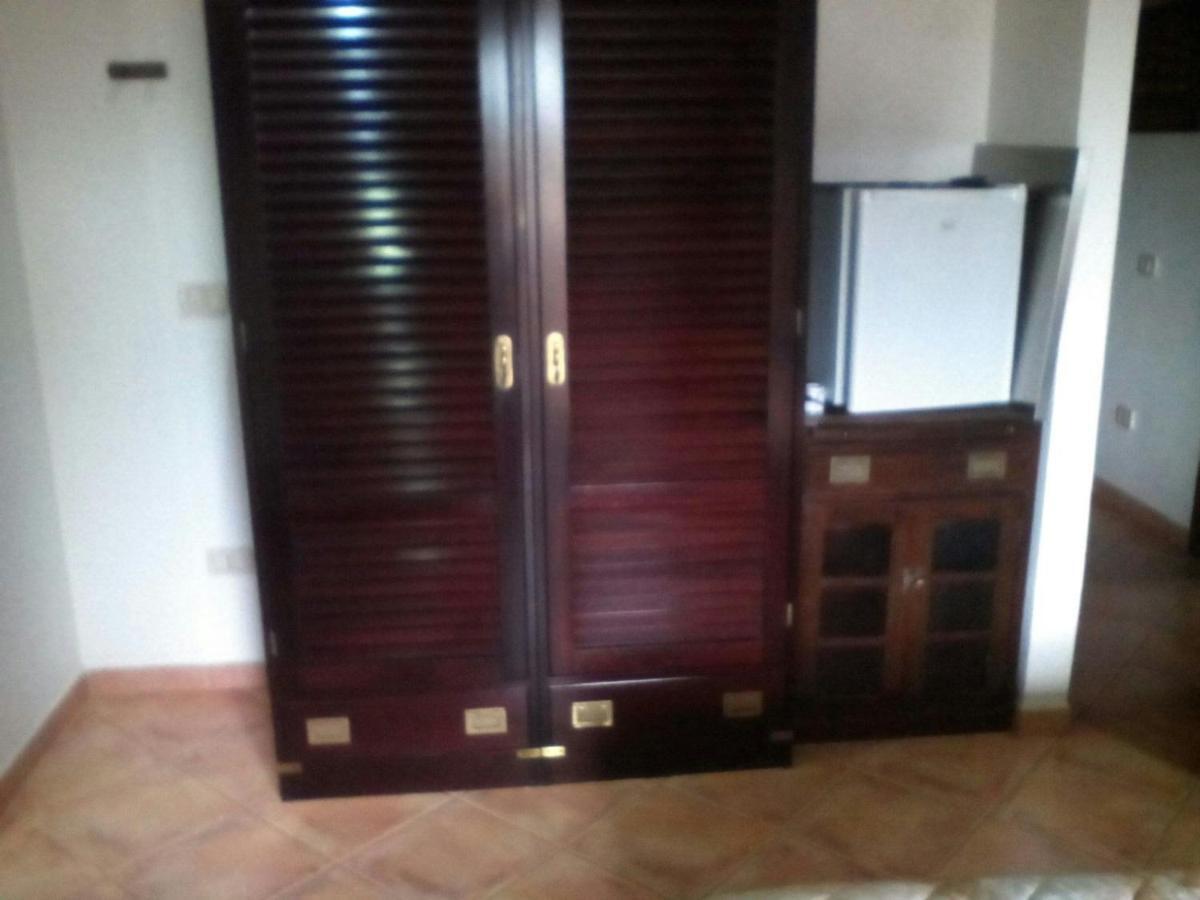 Aurelio Rapillo Hotel Latina Kültér fotó